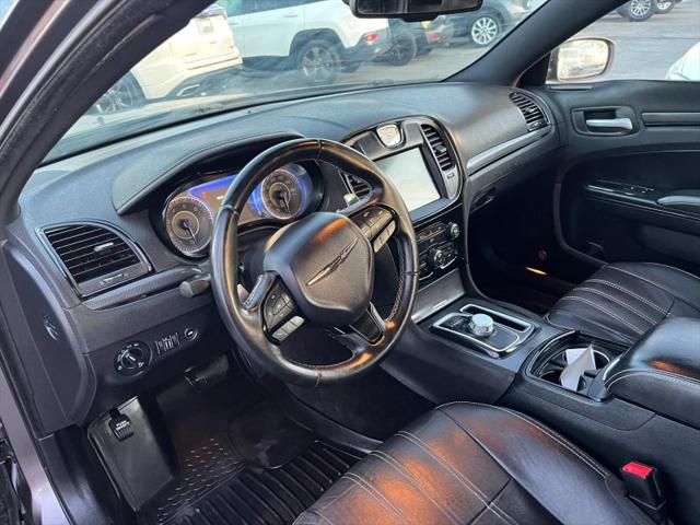 2016 Chrysler 300 S