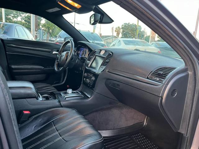 2016 Chrysler 300 S