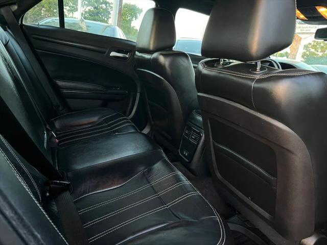 2016 Chrysler 300 S