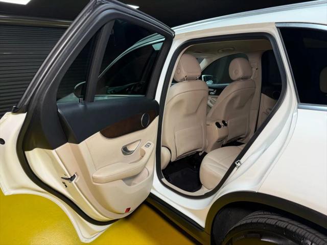2019 Mercedes-Benz GLC 300