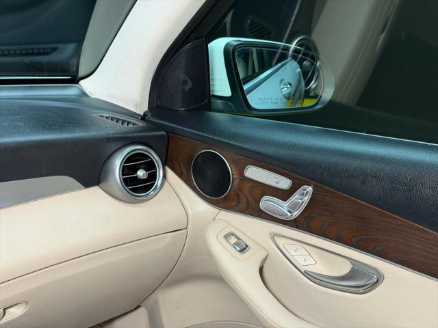 2019 Mercedes-Benz GLC 300