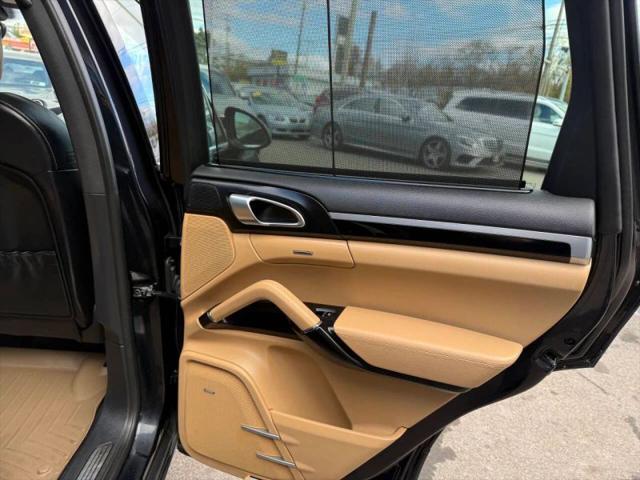 2016 Porsche Cayenne S