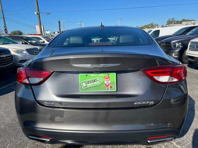 2016 Chrysler 200 S