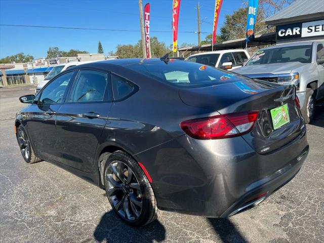 2016 Chrysler 200 S