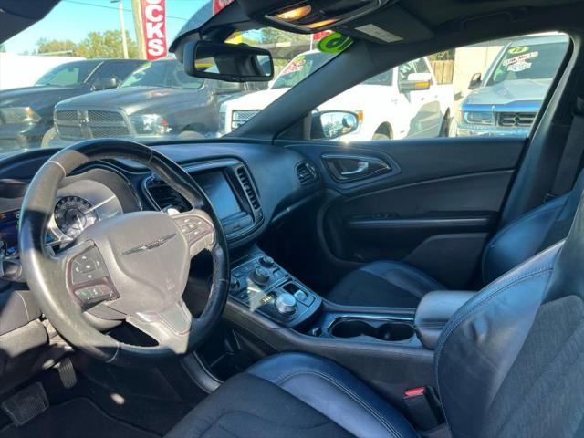 2016 Chrysler 200 S