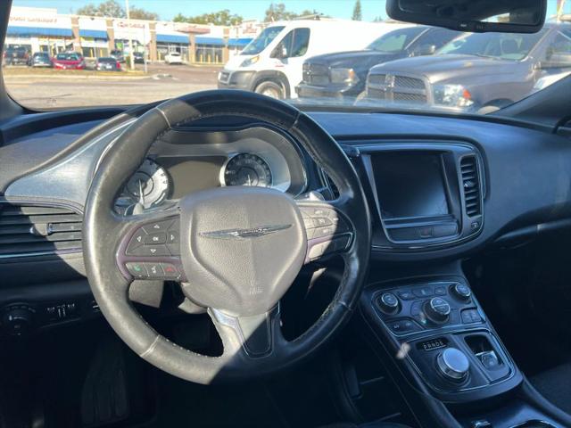 2016 Chrysler 200 S