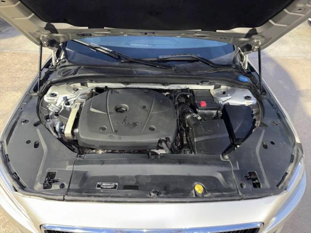 2018 Volvo S90 T5 Momentum