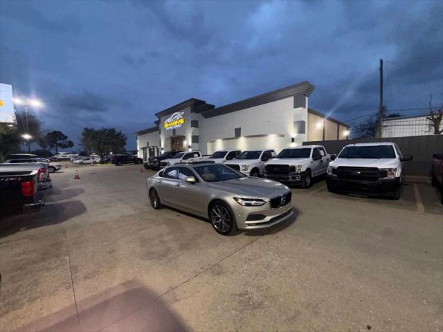 2018 Volvo S90 T5 Momentum