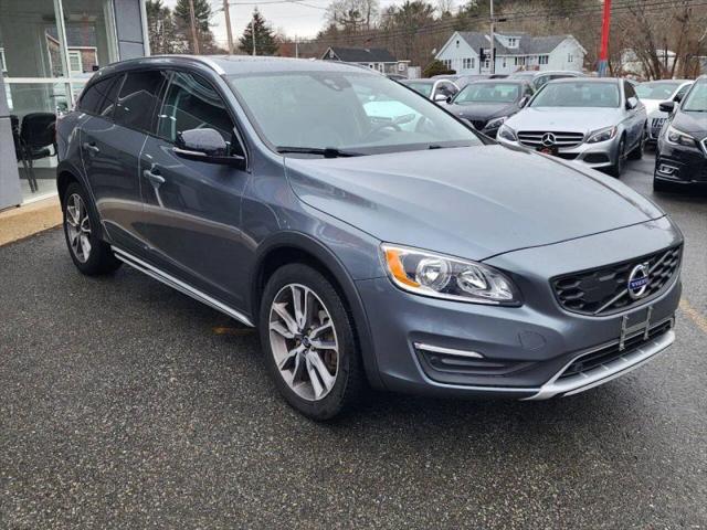 2018 Volvo V60 Cross Country T5