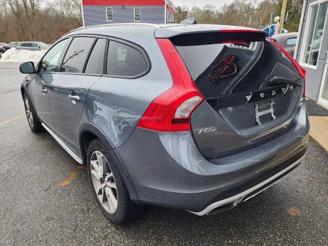 2018 Volvo V60 Cross Country T5