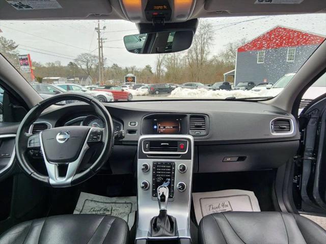 2018 Volvo V60 Cross Country T5