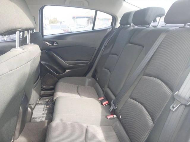 2015 Mazda Mazda3 i Touring