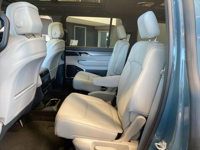2026 Jeep Grand Wagoneer Limited Altitude 4x4