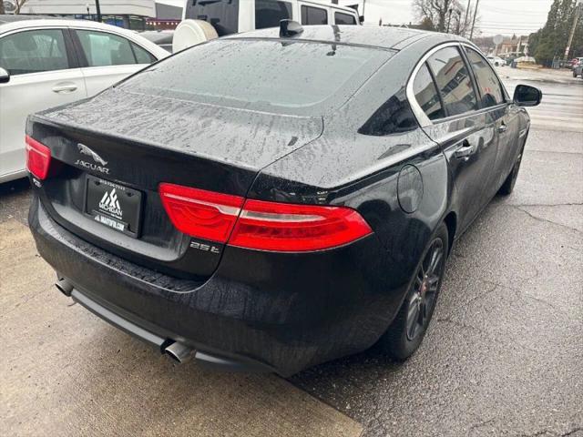 2017 Jaguar XE 25t Premium