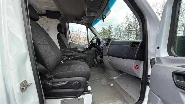 2014 Mercedes-Benz Sprinter 2500 Normal Roof