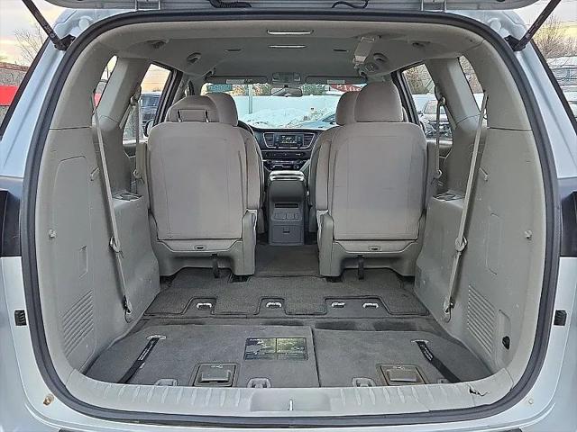2018 Kia Sedona L