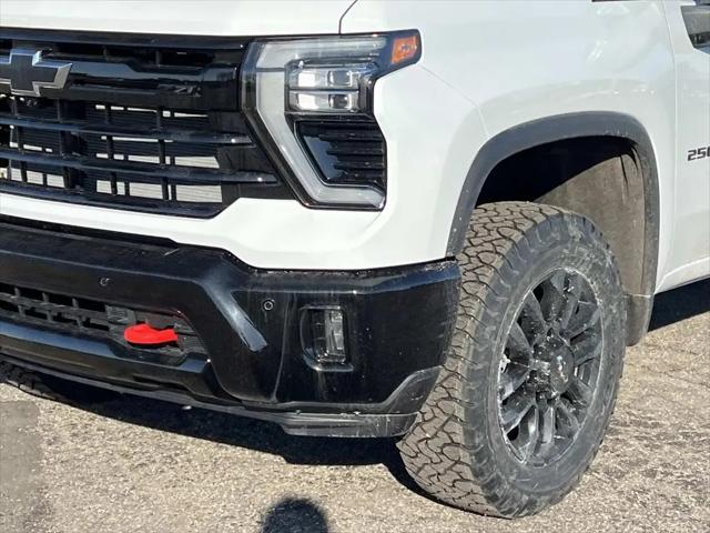 2026 Chevrolet Silverado 2500HD Crew Cab, Standard Bed, LT, 4WD