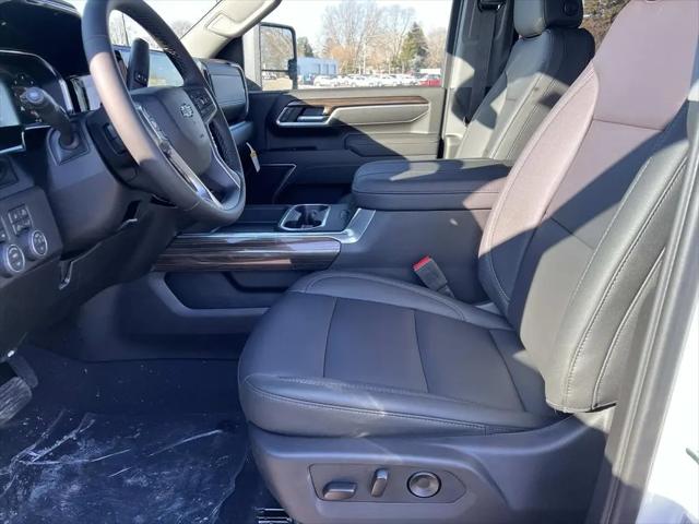 2026 Chevrolet Silverado 2500HD Crew Cab, Standard Bed, LT, 4WD