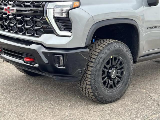 2026 Chevrolet Silverado 2500HD Crew Cab, Standard Bed, XR2, 4WD