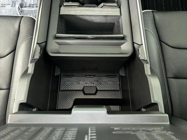 2026 Ram 1500 Limited Crew Cab 4x4 5'7" Box