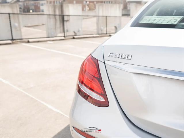 2017 Mercedes-Benz E-CLASS E 300 E 300