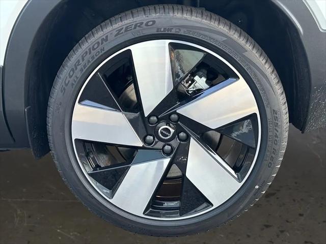 2026 Volvo EX40 Plus, Single Motor Extended Range, Fully electric