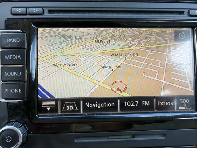 2012 Volkswagen Passat 2.5L SEL Premium