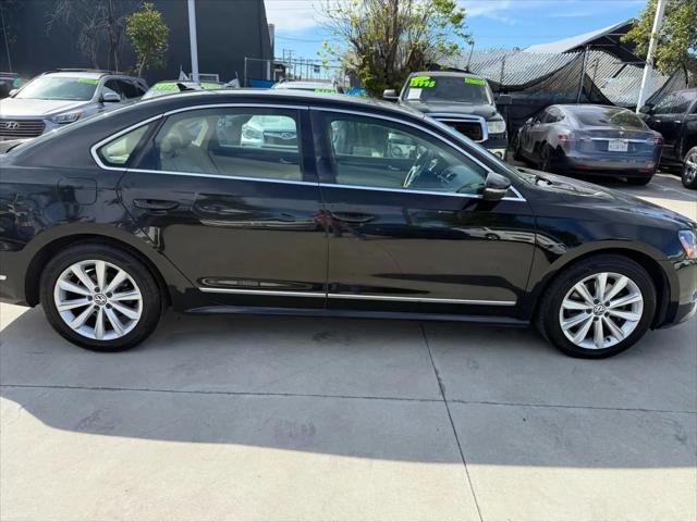 2012 Volkswagen Passat 2.5L SEL Premium