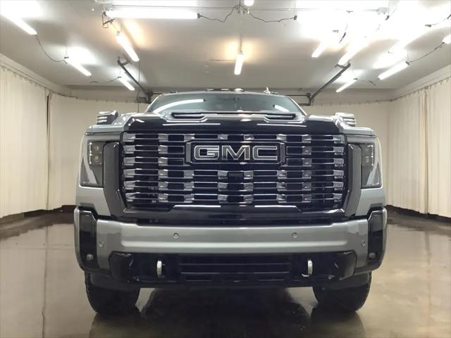 2026 GMC Sierra 2500HD Crew Cab, Standard Bed, Denali Ultimate, 4WD