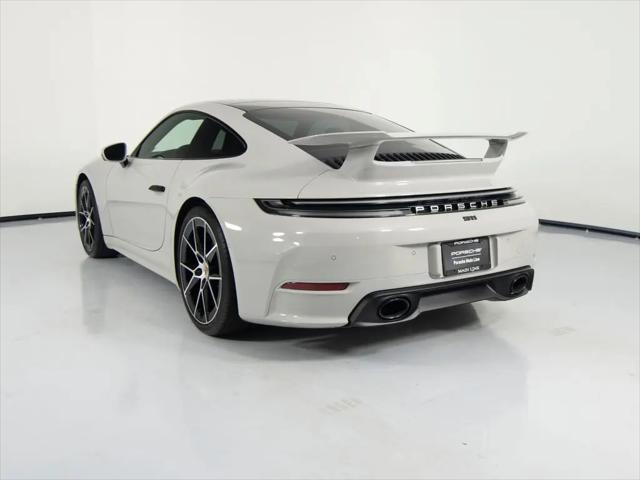 2025 Porsche 911 Carrera T
