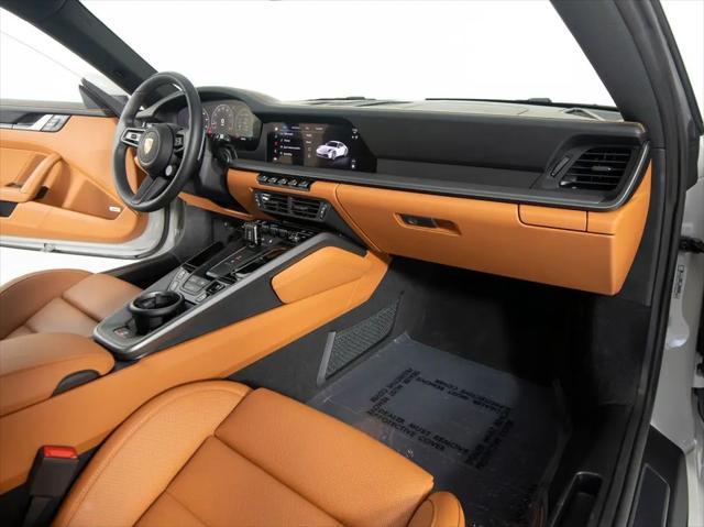 2025 Porsche 911 Carrera T