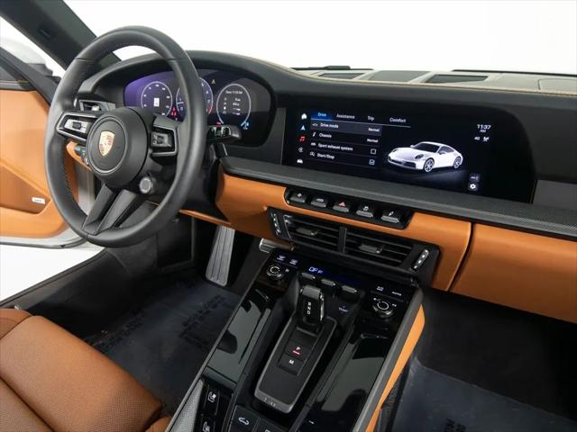 2025 Porsche 911 Carrera T
