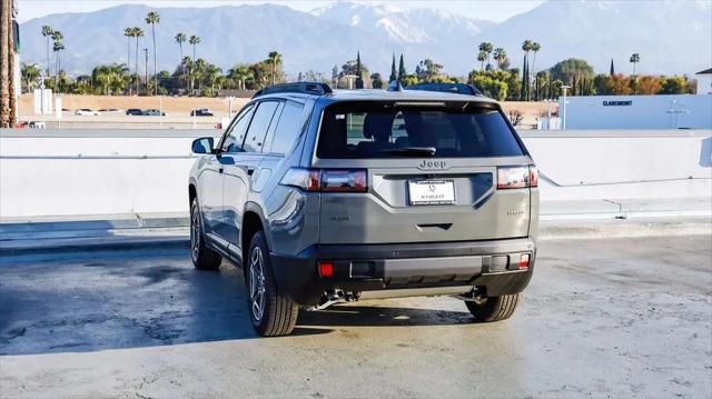 2026 Jeep Cherokee Laredo 4x4