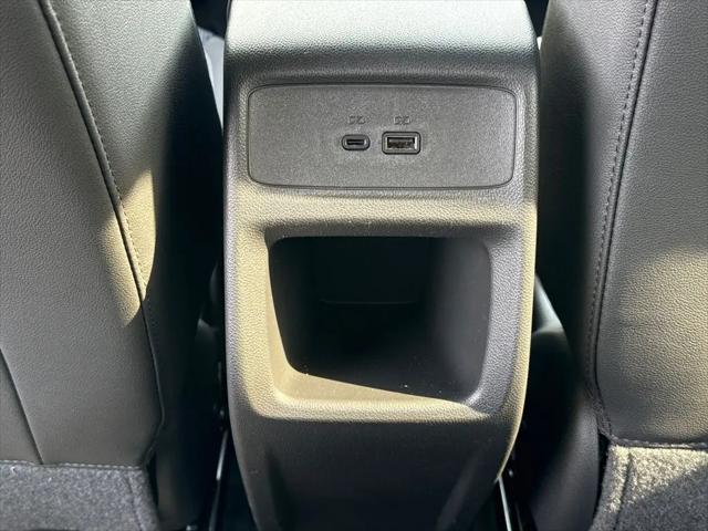 2026 Buick NV Preferred FWD