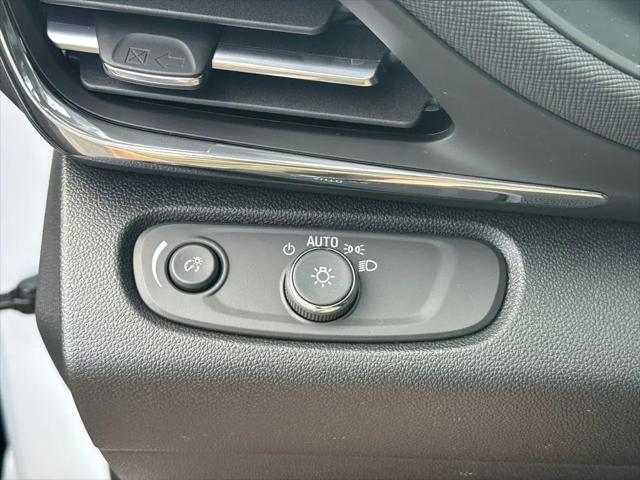 2026 Buick NV Preferred FWD