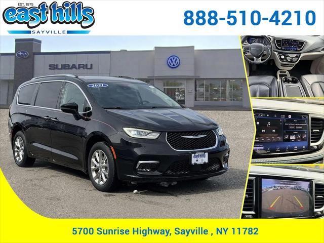2021 Chrysler Pacifica Touring L AWD for sale in Sayville, NY