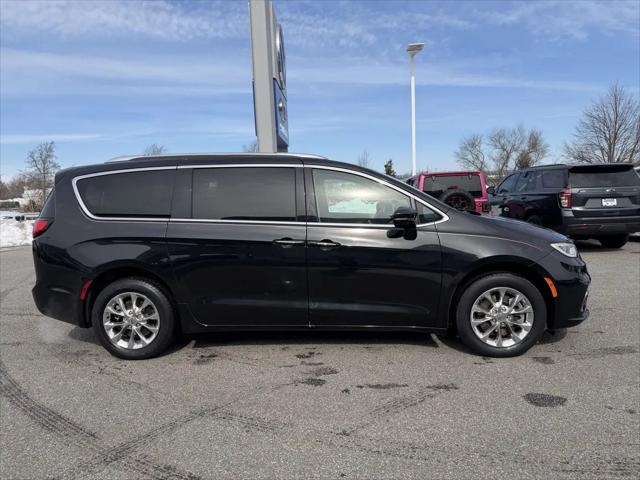 2021 Chrysler Pacifica Touring L AWD