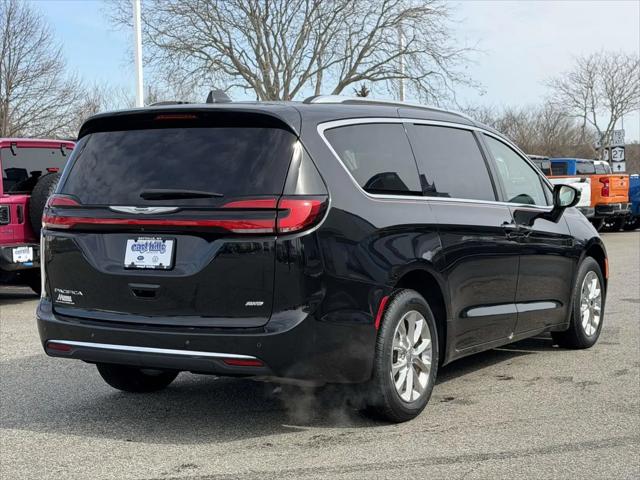 2021 Chrysler Pacifica Touring L AWD