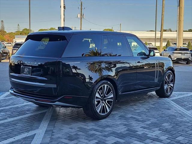 2026 Land Rover Range Rover P550e SE