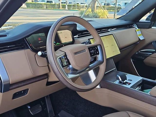 2026 Land Rover Range Rover P550e SE