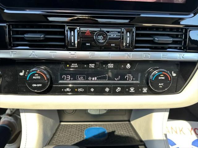 2026 Nissan Pathfinder SL