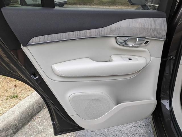 2024 Volvo XC90 Recharge T8 Plus Bright Theme 7-Seater