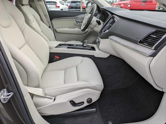 2024 Volvo XC90 Recharge T8 Plus Bright Theme 7-Seater