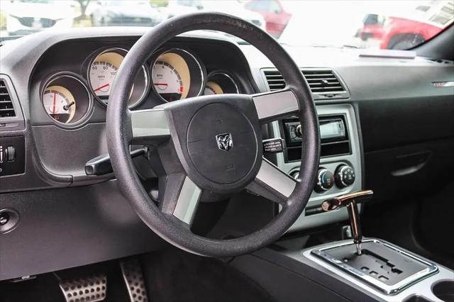 2010 Dodge Challenger SE