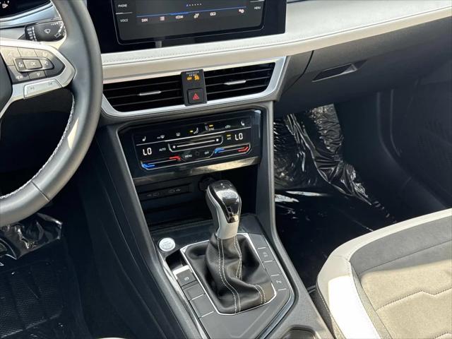 2026 Volkswagen Taos SE
