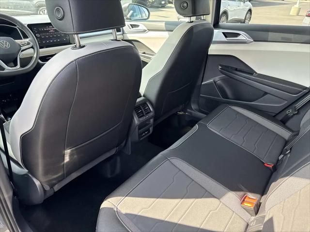 2026 Volkswagen Taos SE