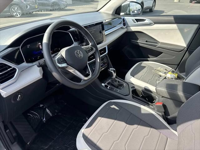 2026 Volkswagen Taos SE