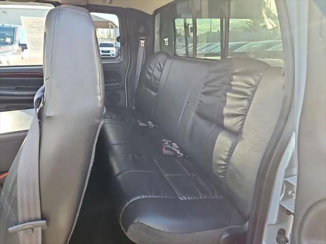 2000 Dodge Ram 2500 Base