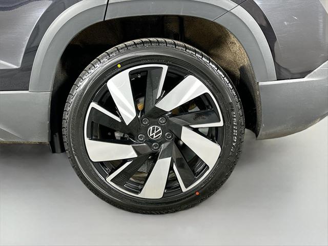 2024 Volkswagen Taos 1.5T SEL