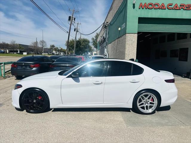 2020 Alfa Romeo Giulia Sport RWD